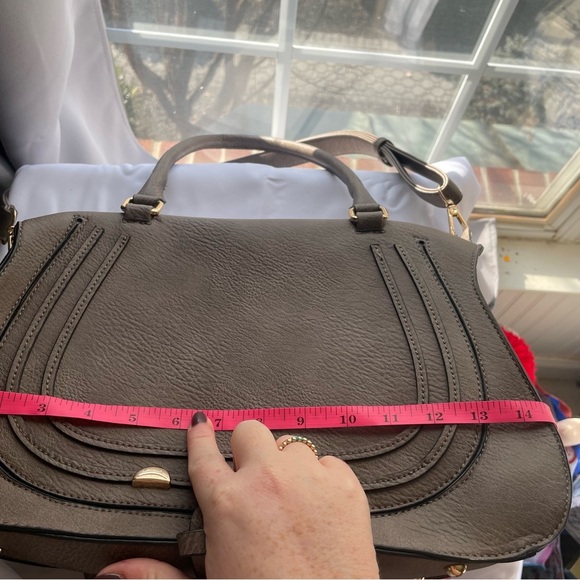 Medium Light Gray Shoulder Crossbody Bag Purse Unbranded Gold Hardware - Picture 10 of 11